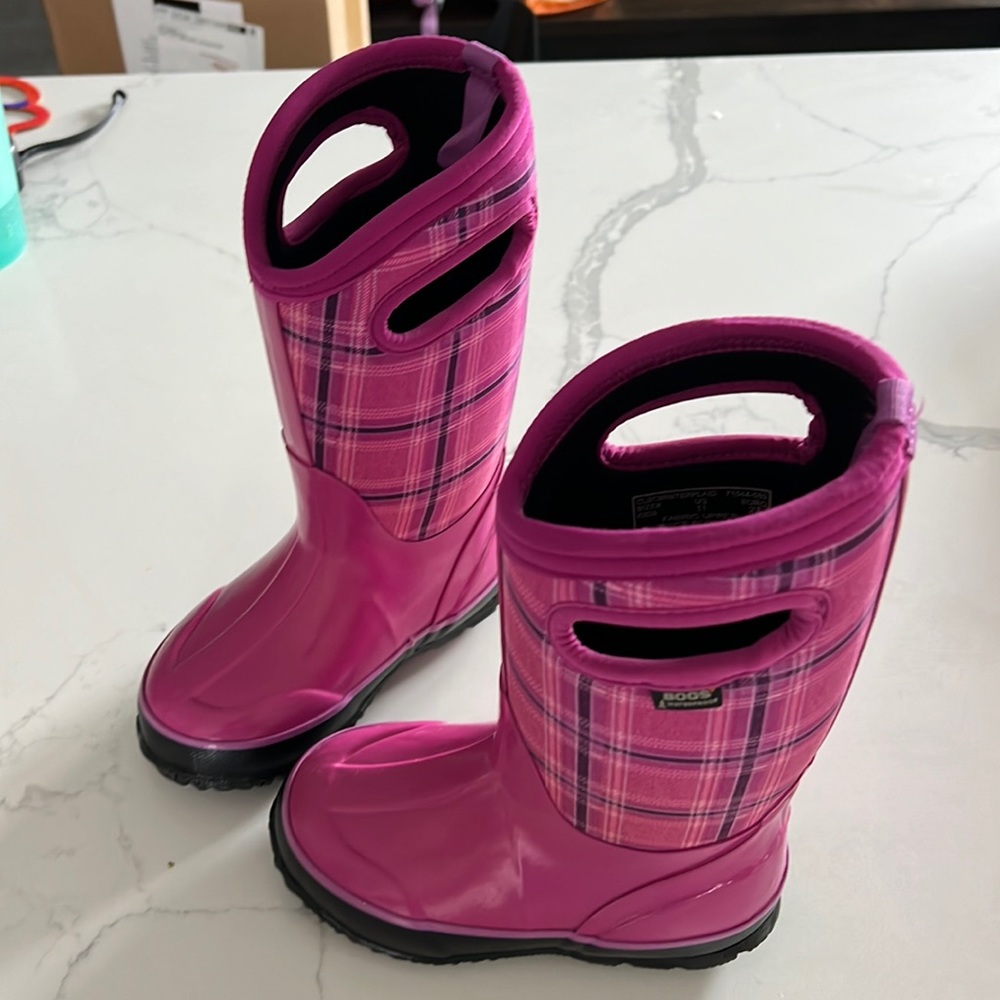 Bogs waterproof girls boots